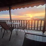 Beachfront Thassos Διαμέρισμα *