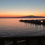 Beachfront Thassos Διαμέρισμα *