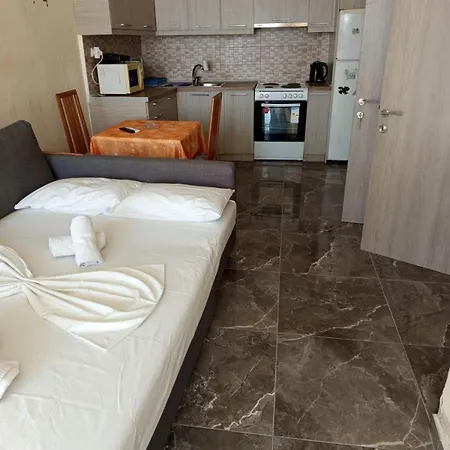 Beachfront Thassos Apartmán *